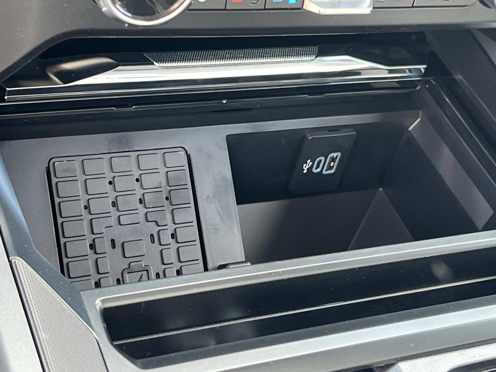 2026 Ford Super Duty F-250 SRW LARIAT 4WD CREW CAB 6.75'