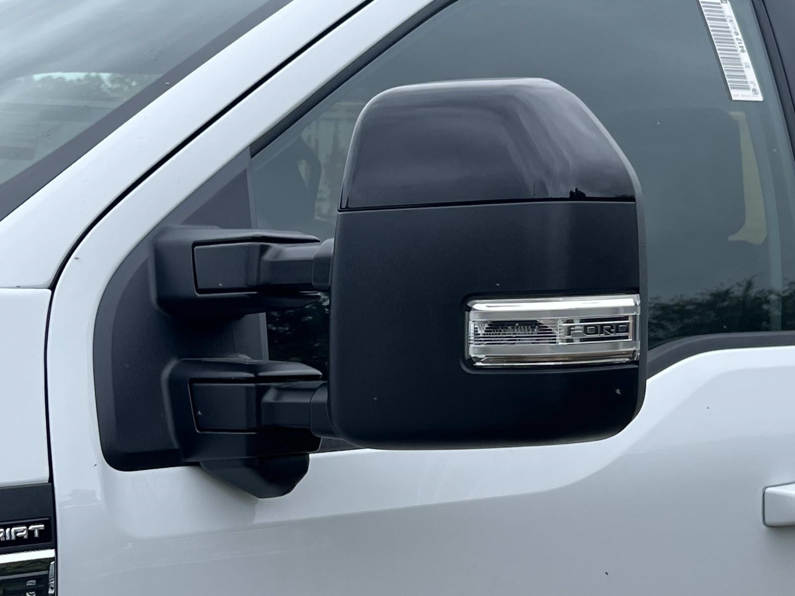 2026 Ford Super Duty F-350 SRW LARIAT 2WD CREW CAB 6.75'