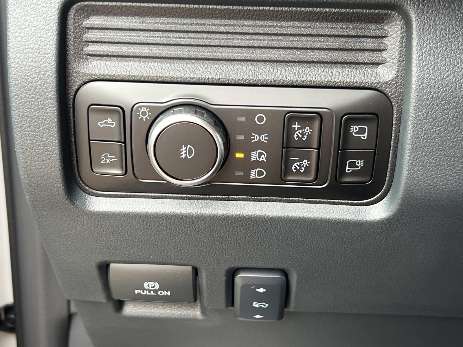 2026 Ford Super Duty F-350 SRW LARIAT 2WD CREW CAB 6.75'