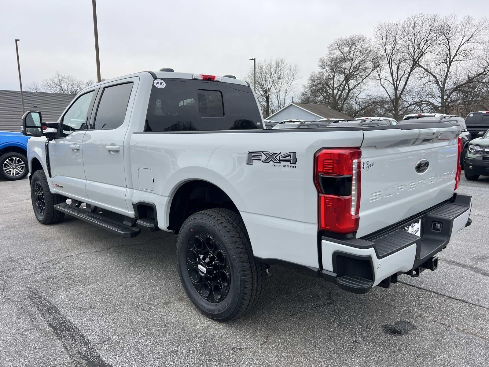 2026 Ford Super Duty F-350 SRW LARIAT 4WD CREW CAB 6.75'