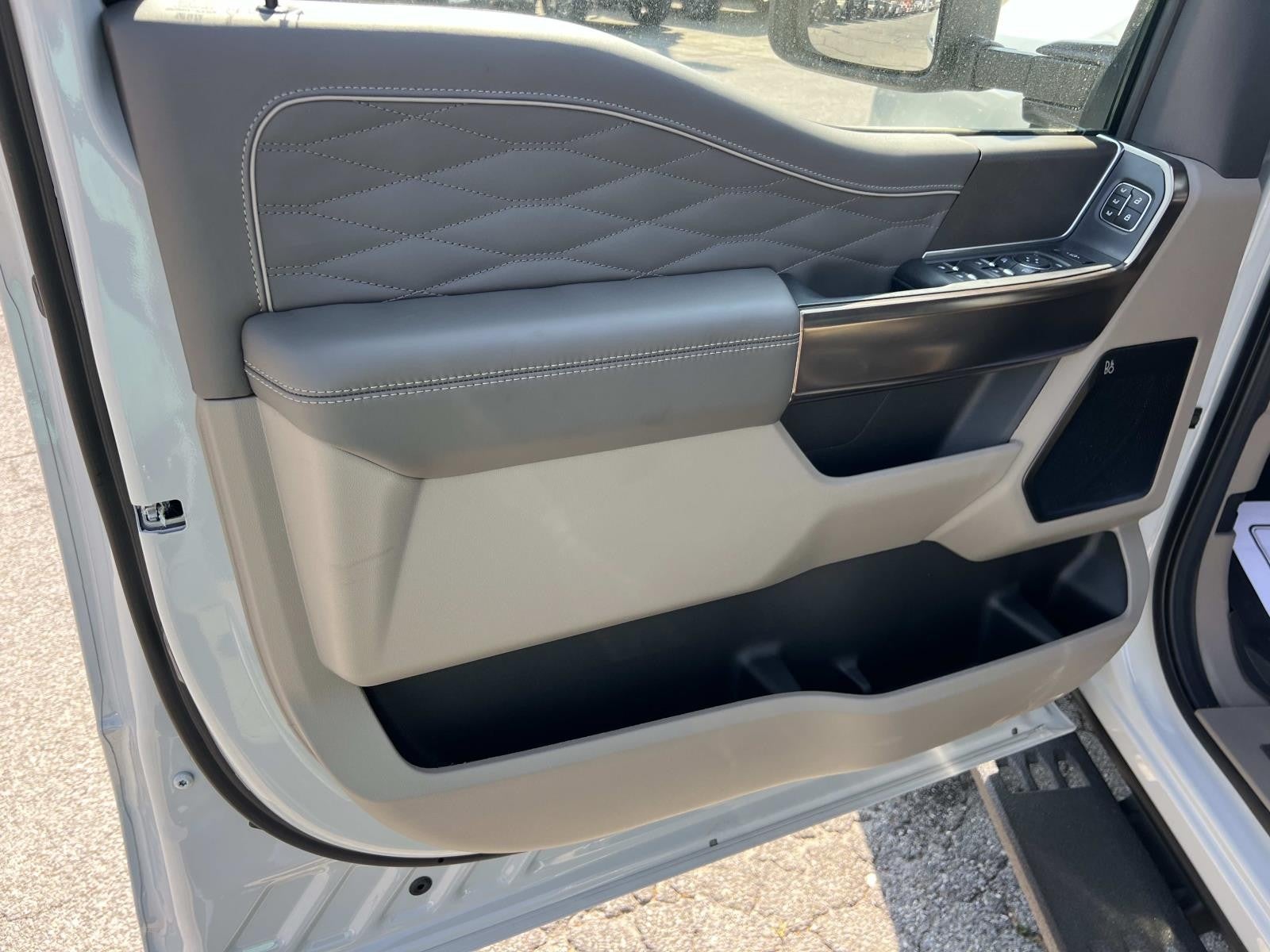 2026 Ford Super Duty F-350 SRW PLATINUM 4WD CREW CAB 6.7