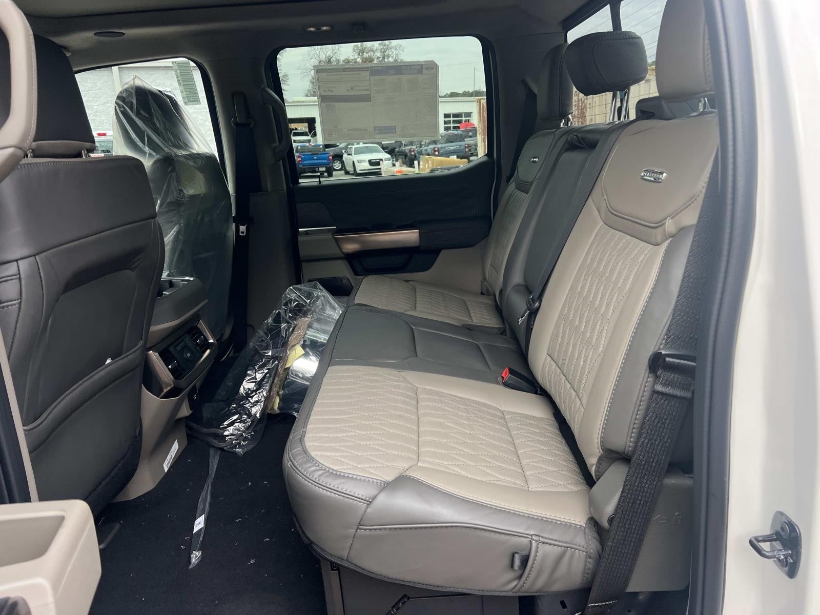 2026 Ford Super Duty F-350 DRW PLATINUM 4WD CREW CAB 8'