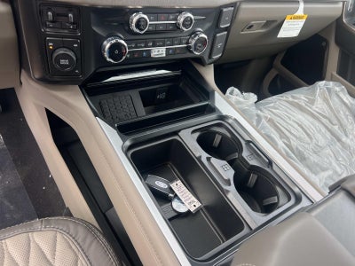 2026 Ford Super Duty F-350 DRW PLATINUM 4WD CREW CAB 8'