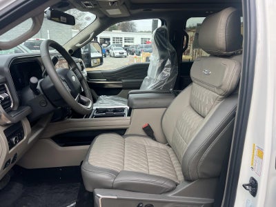 2026 Ford Super Duty F-350 DRW PLATINUM 4WD CREW CAB 8'