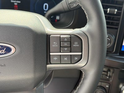 2026 Ford Super Duty F-350 DRW LARIAT 4WD CREW CAB 8' BO