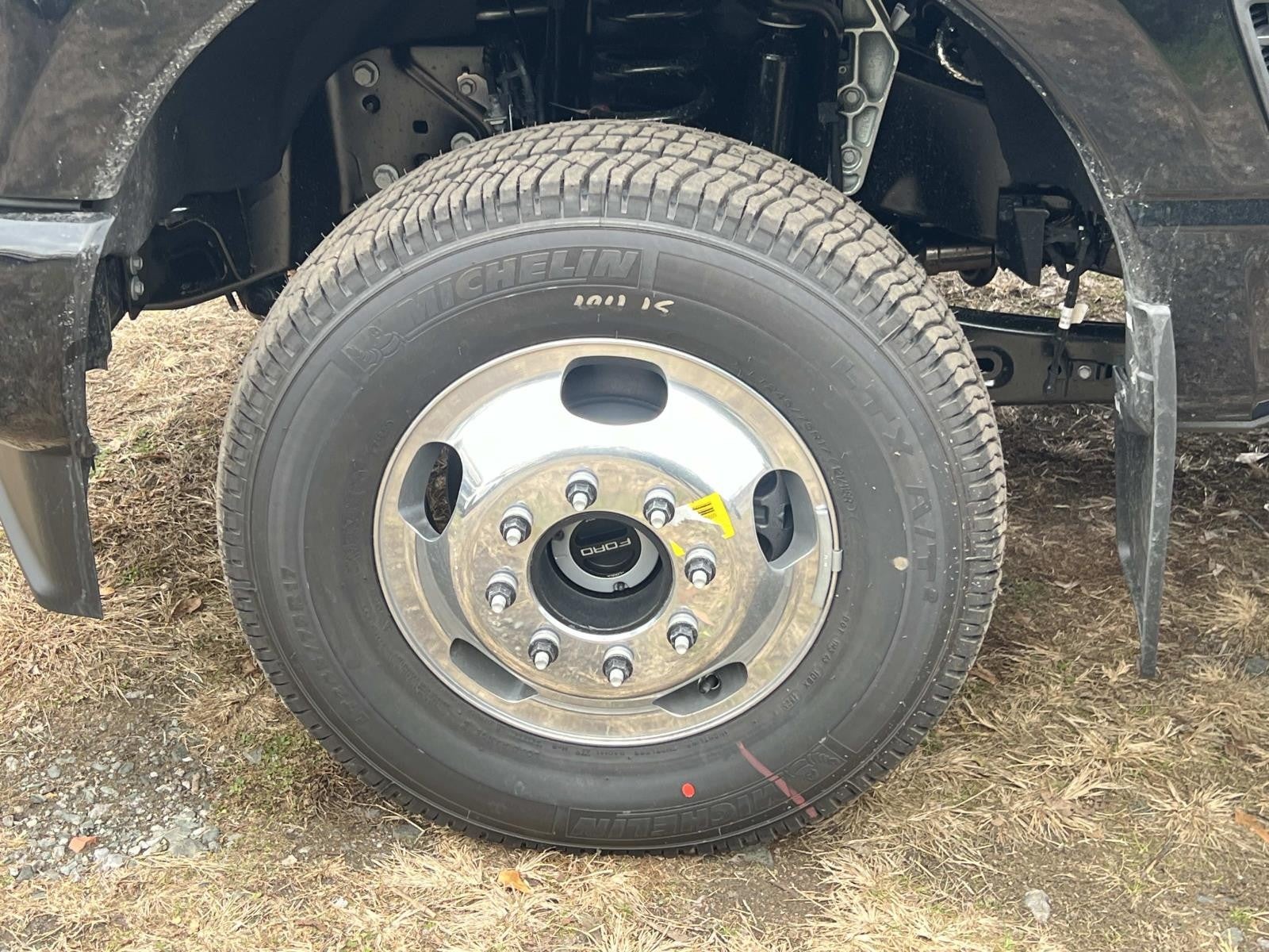 2026 Ford Super Duty F-350 DRW PLATINUM 4WD CREW CAB 8'