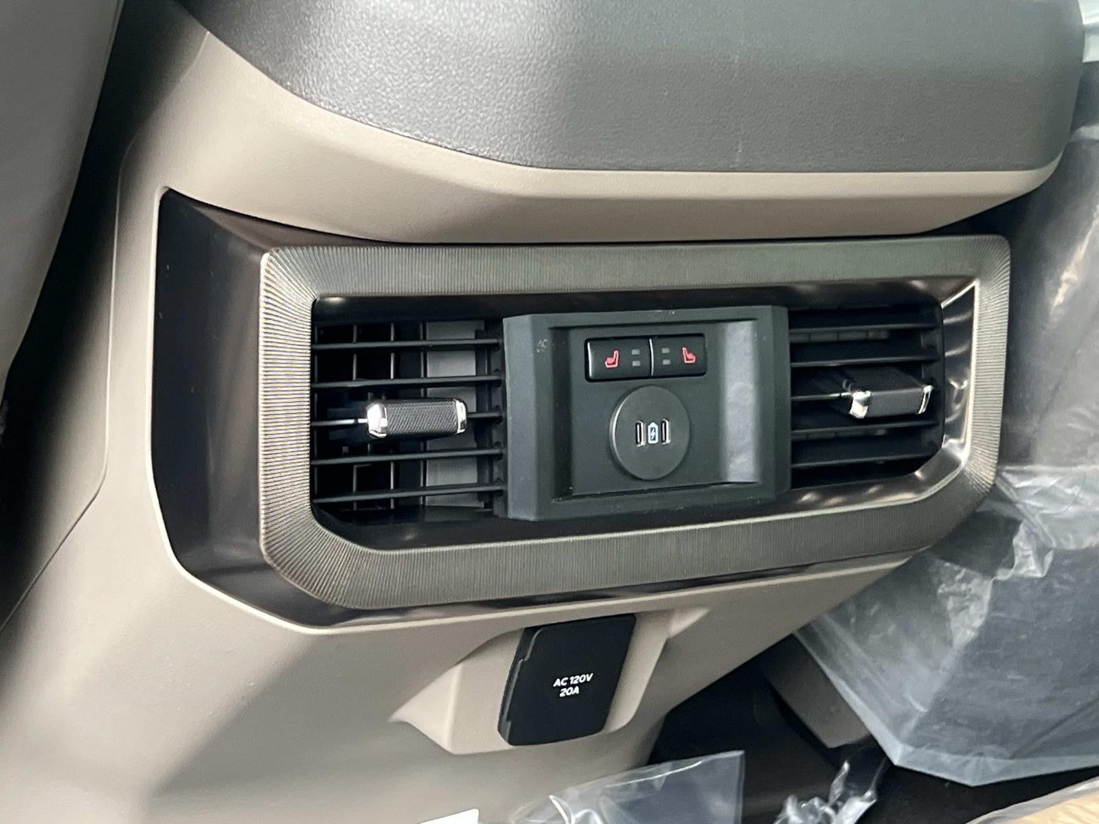 2026 Ford Super Duty F-350 DRW PLATINUM 4WD CREW CAB 8'