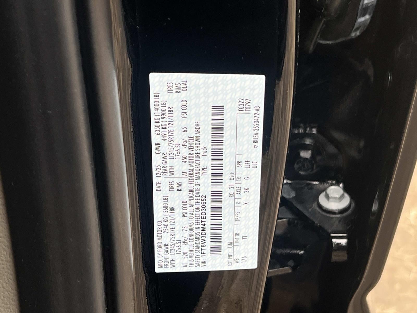 2026 Ford Super Duty F-350 DRW PLATINUM 4WD CREW CAB 8'