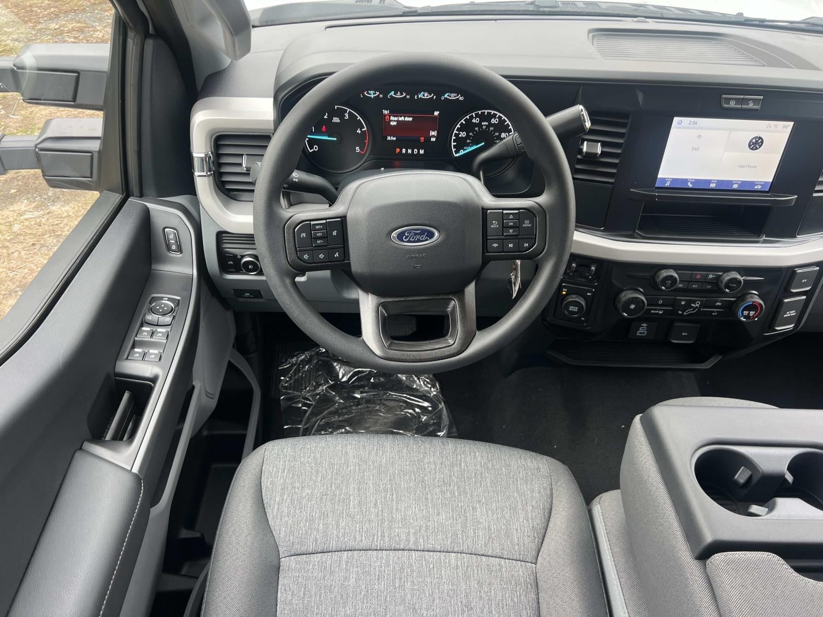 2026 Ford Super Duty F-350 DRW XL 4WD CREW CAB 8' BOX