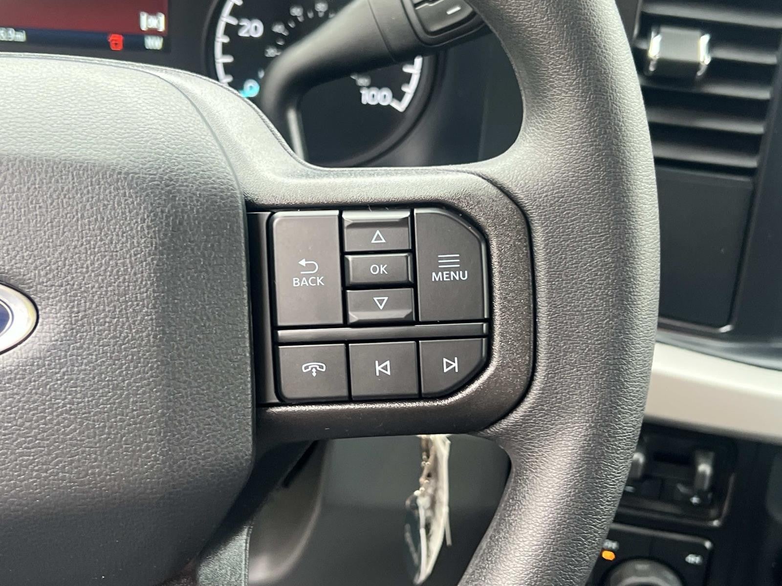 2026 Ford Super Duty F-350 DRW XL 4WD CREW CAB 8' BOX