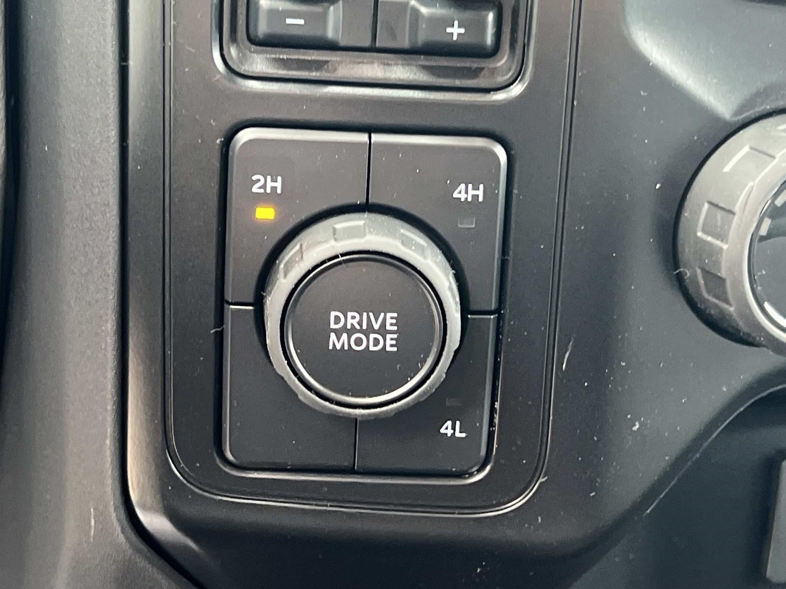 2026 Ford Super Duty F-350 DRW XL 4WD CREW CAB 8' BOX