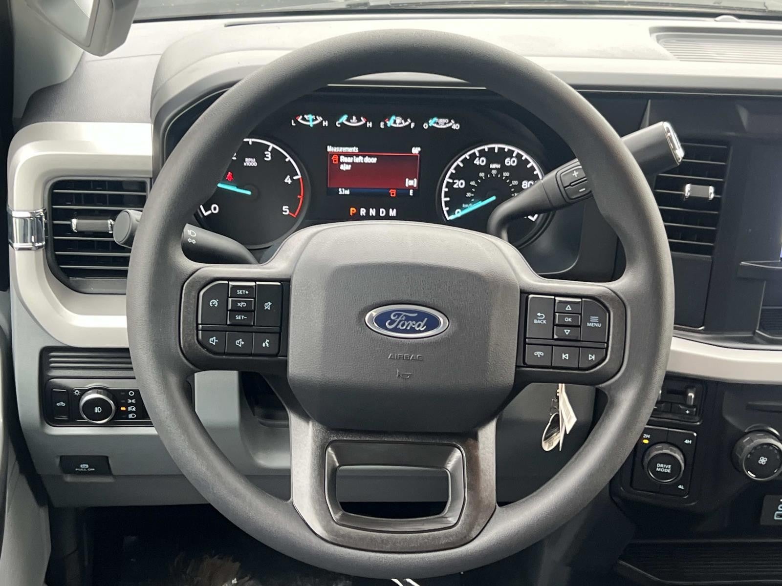 2026 Ford Super Duty F-350 DRW XL 4WD CREW CAB 8' BOX