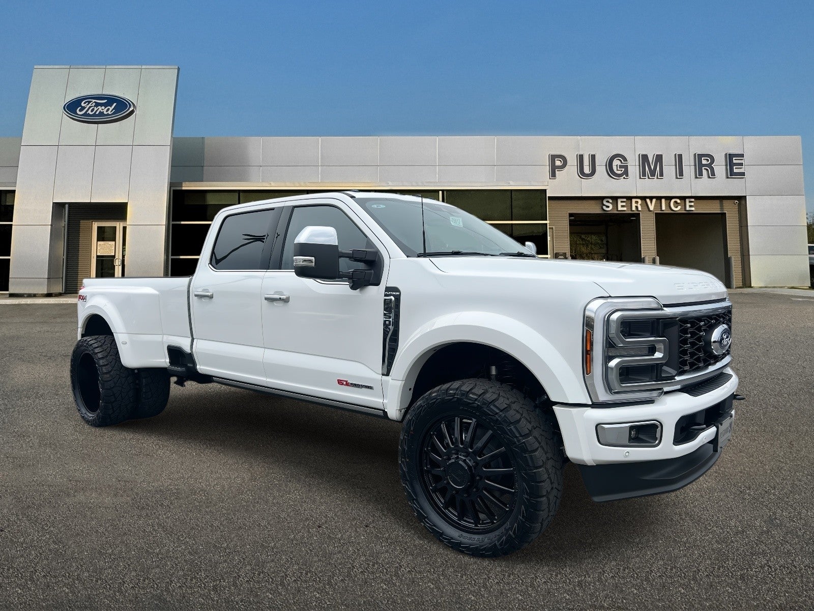 2026 Ford Super Duty F-450 DRW PLATINUM 4WD CREW CAB 8'