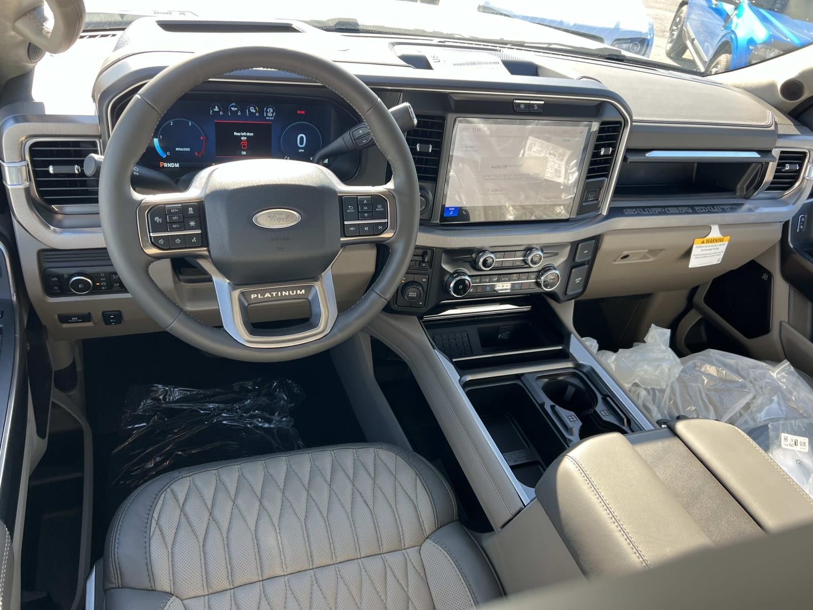 2026 Ford Super Duty F-450 DRW PLATINUM 4WD CREW CAB 8'