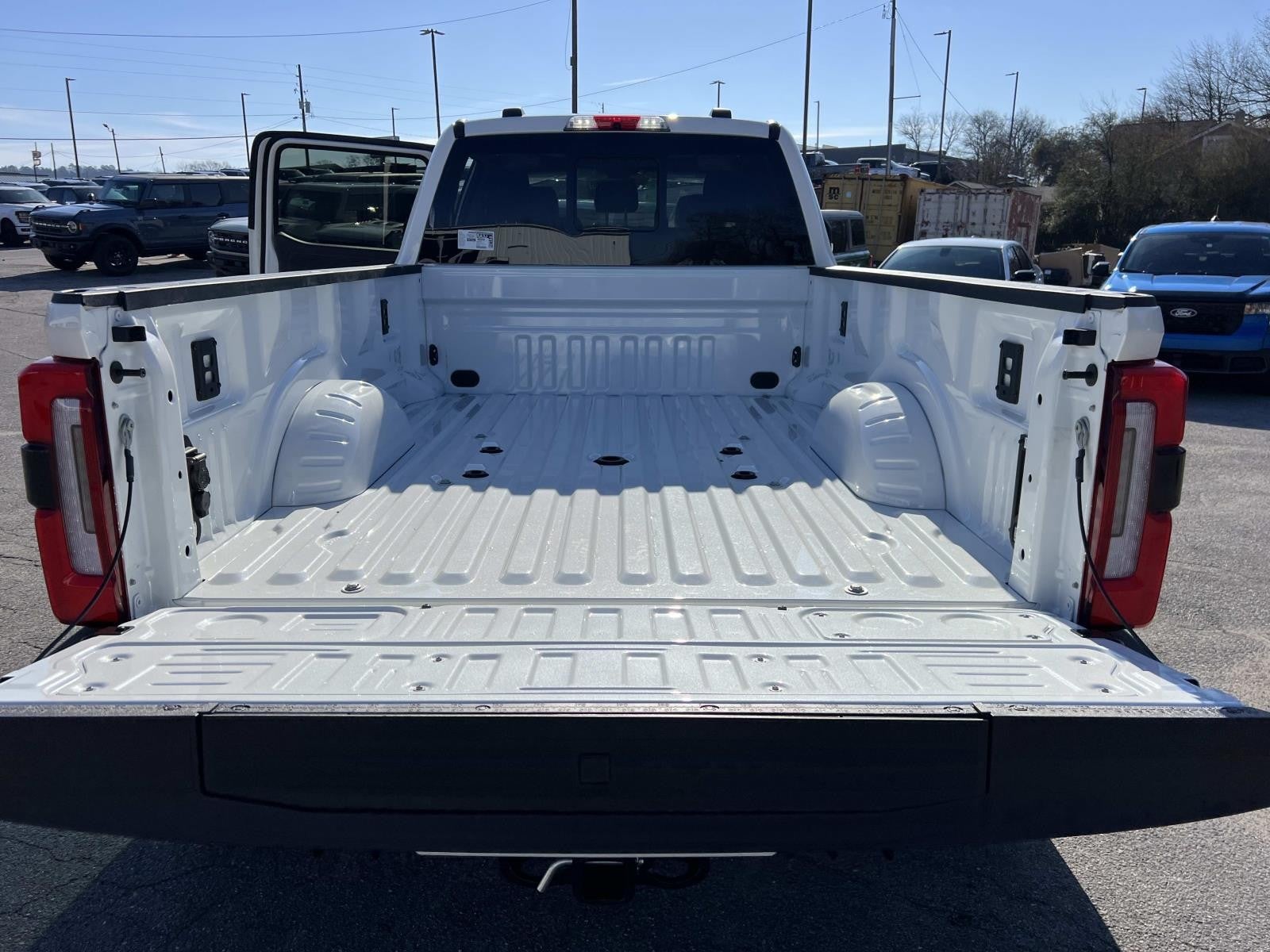 2026 Ford Super Duty F-450 DRW PLATINUM 4WD CREW CAB 8'