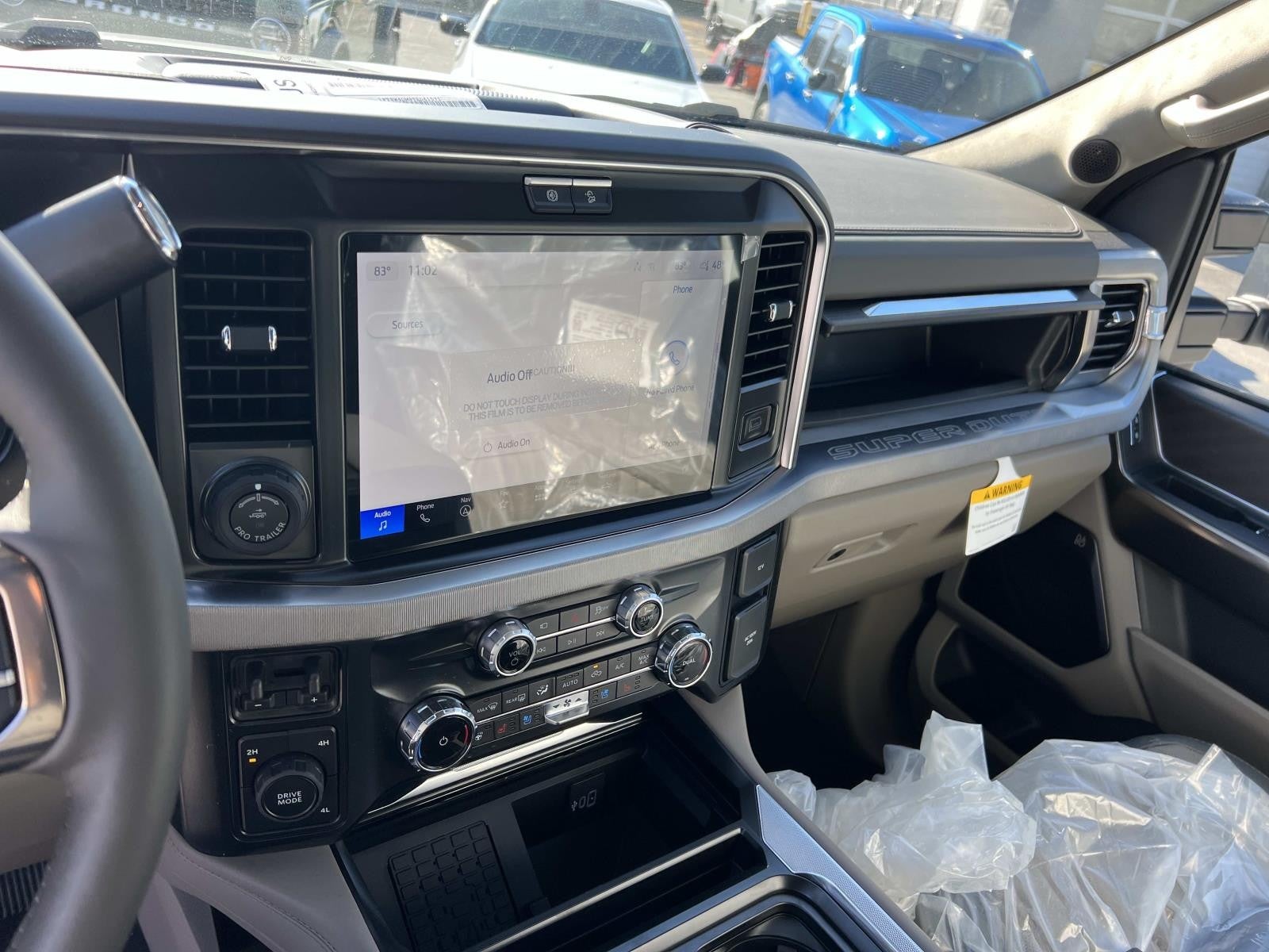 2026 Ford Super Duty F-450 DRW PLATINUM 4WD CREW CAB 8'