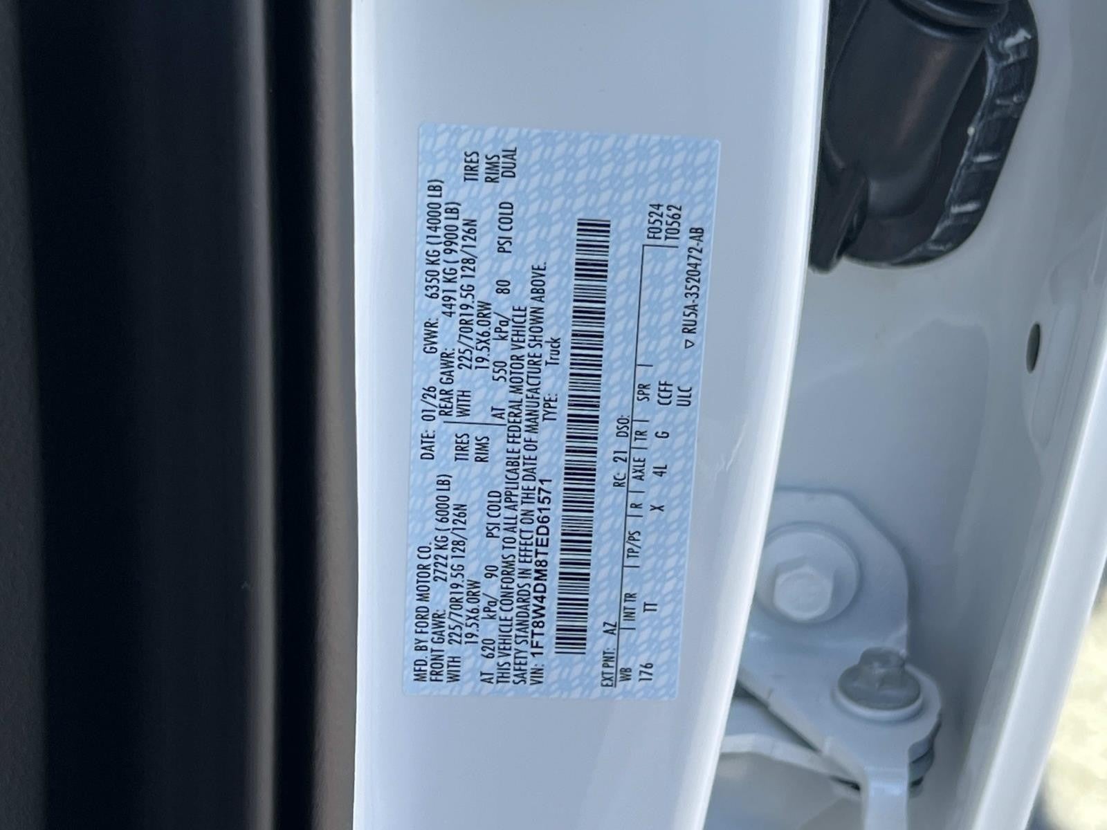 2026 Ford Super Duty F-450 DRW PLATINUM 4WD CREW CAB 8'