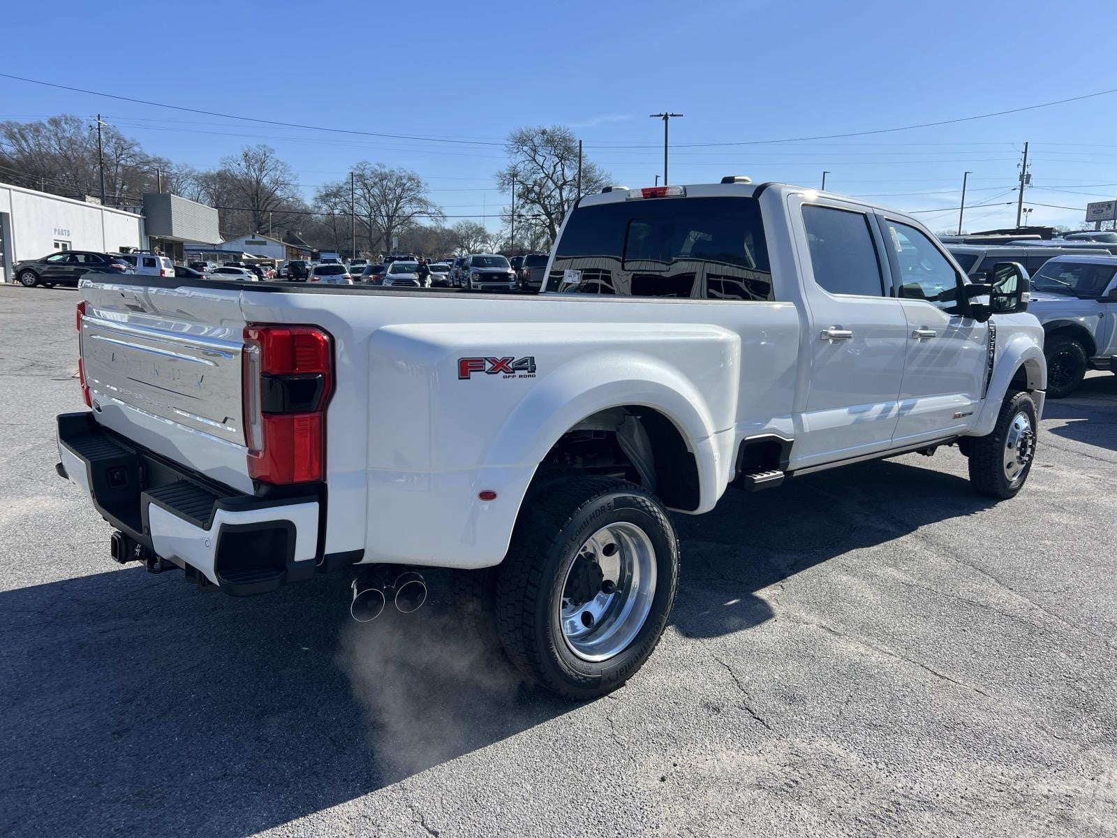 2026 Ford Super Duty F-450 DRW PLATINUM 4WD CREW CAB 8'