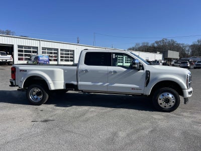 2026 Ford Super Duty F-450 DRW PLATINUM 4WD CREW CAB 8'