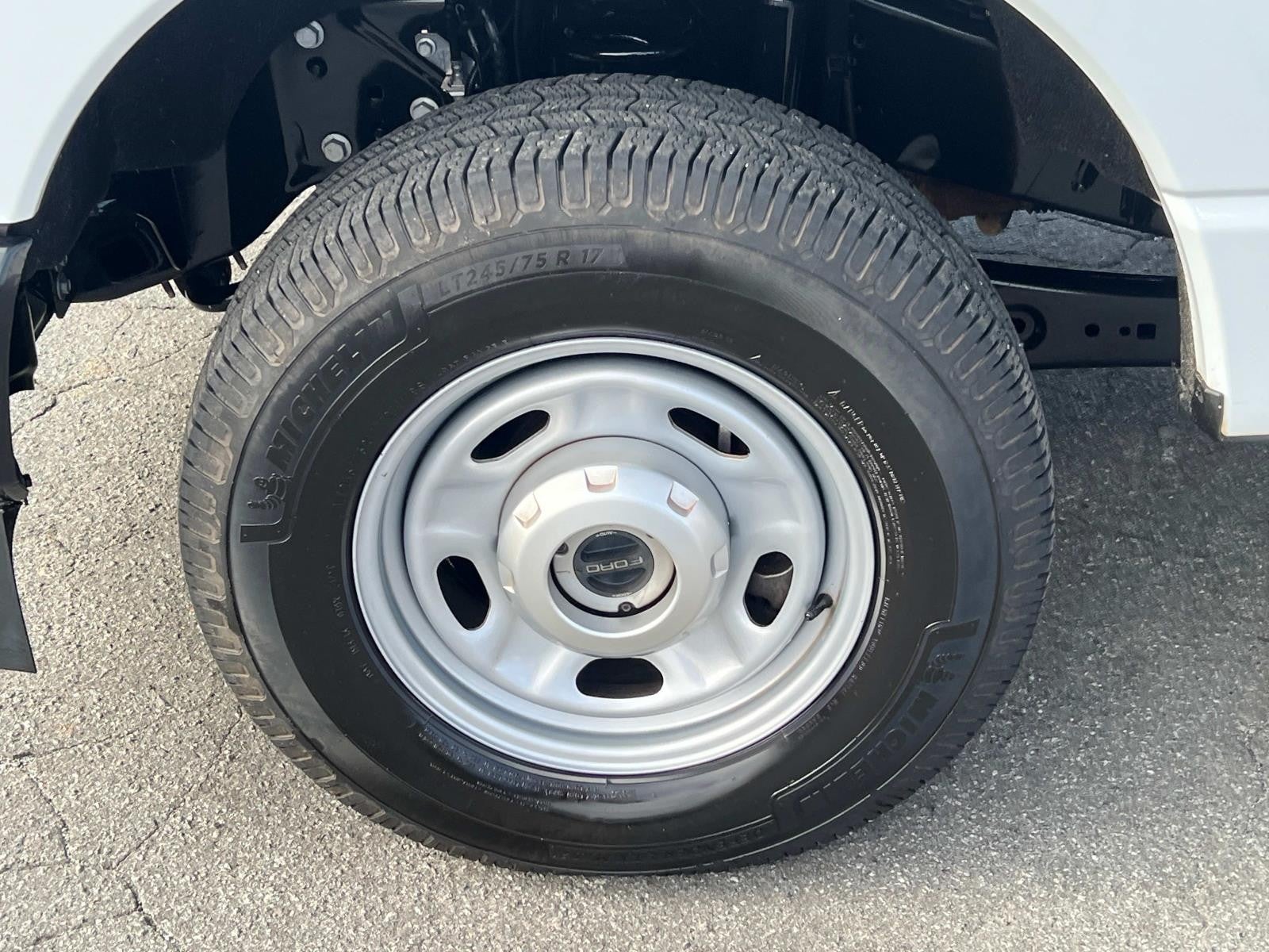 2024 Ford Super Duty F-350 SRW XL 4WD SUPERCAB 8' BOX