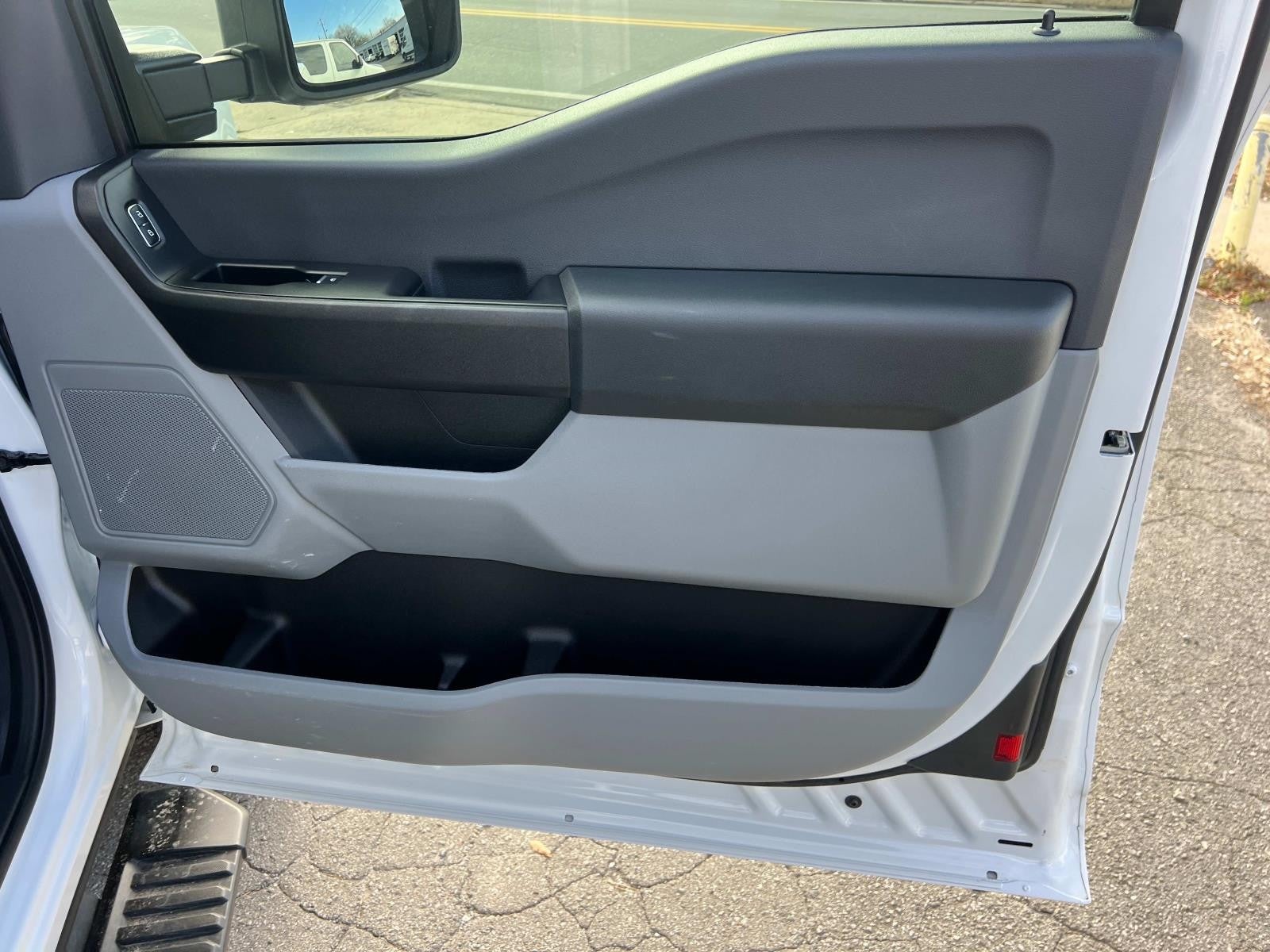 2024 Ford Super Duty F-350 SRW XL 4WD SUPERCAB 8' BOX