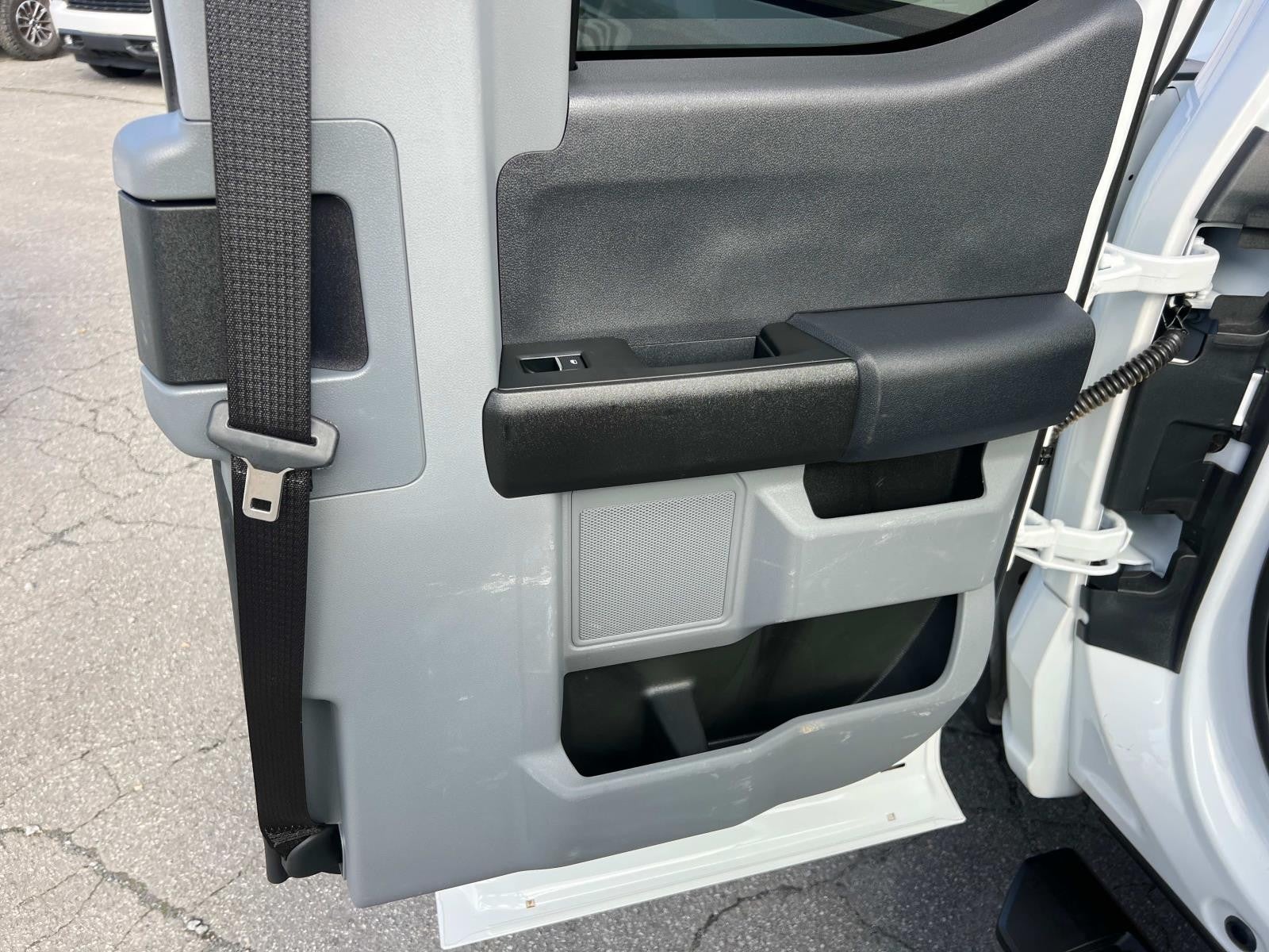 2024 Ford Super Duty F-350 SRW XL 4WD SUPERCAB 8' BOX