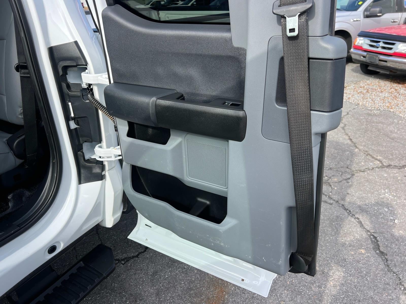 2024 Ford Super Duty F-350 SRW XL 4WD SUPERCAB 8' BOX