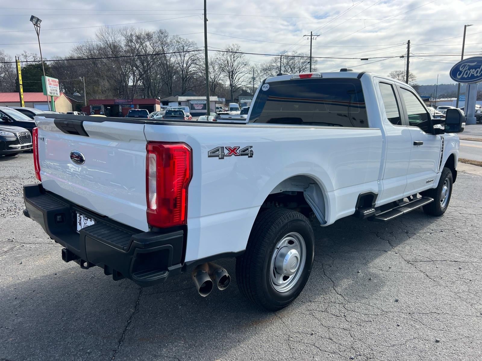 2024 Ford Super Duty F-350 SRW XL 4WD SUPERCAB 8' BOX