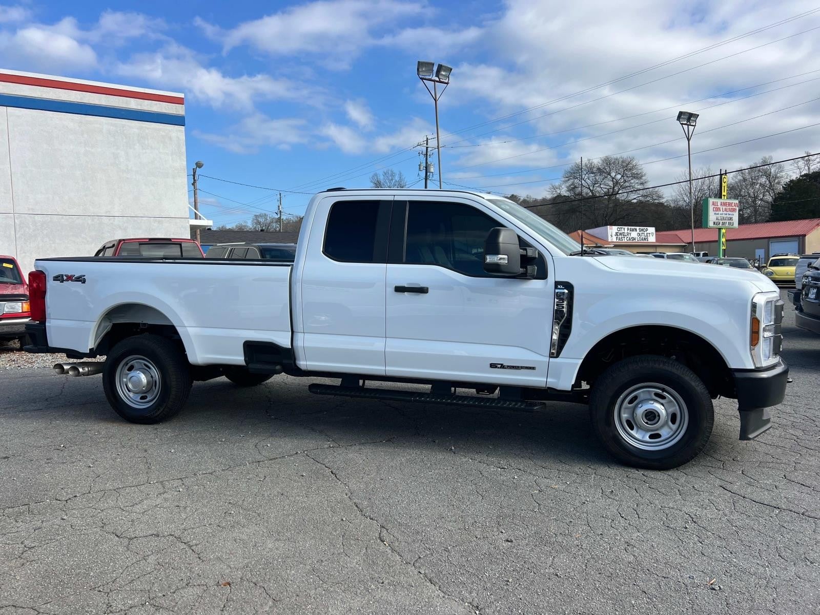 2024 Ford Super Duty F-350 SRW XL 4WD SUPERCAB 8' BOX