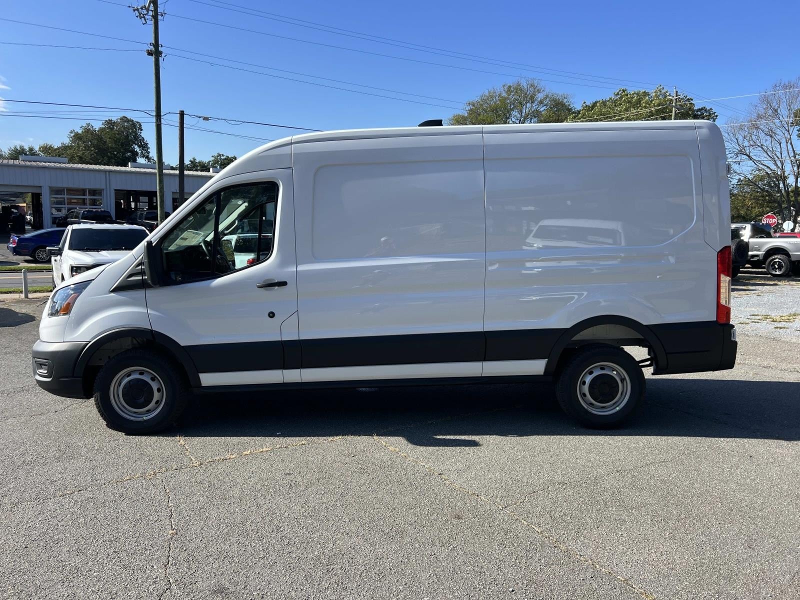 2026 Ford Transit Cargo Van T-250 148 MED RF 9150 GV