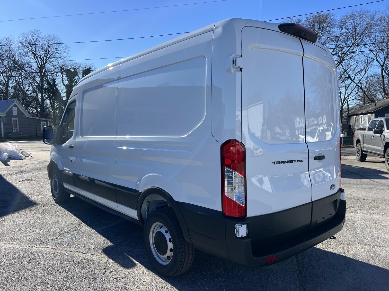 2026 Ford Transit Cargo Van T-250 148 MED RF 9150 GV