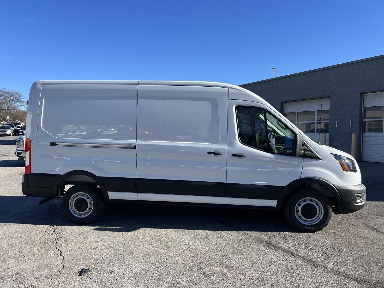 2026 Ford Transit Cargo Van T-250 148 MED RF 9150 GV