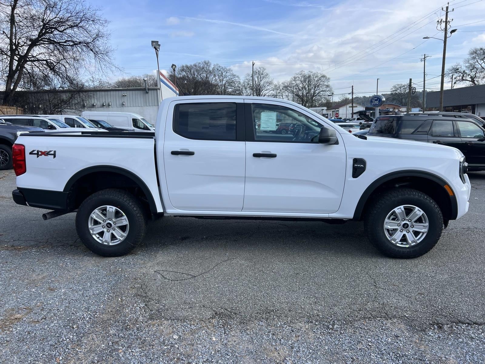 2025 Ford Ranger XL 4WD SUPERCREW 5' BOX