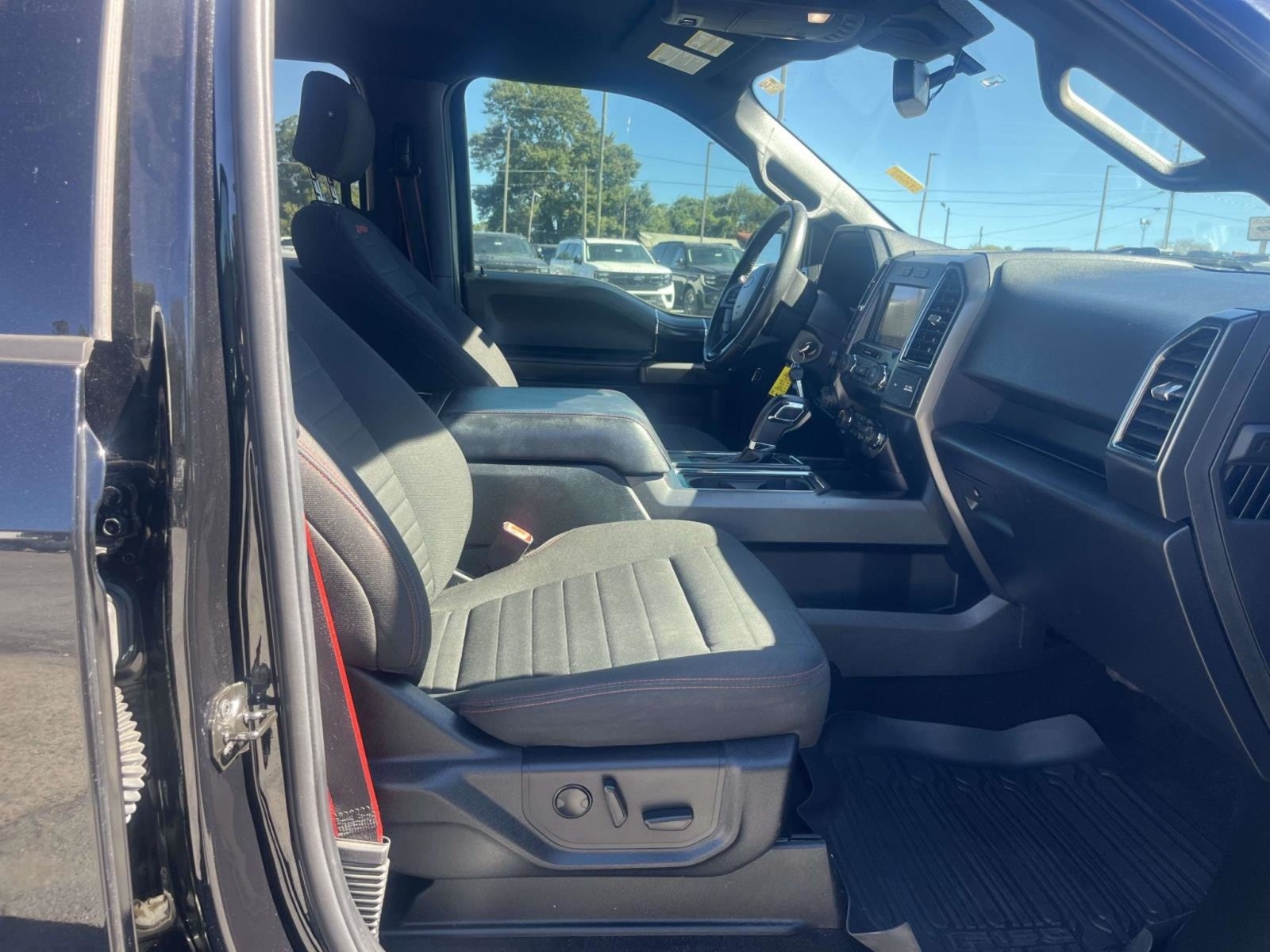 2019 Ford F-150 XLT 4WD SUPERCREW