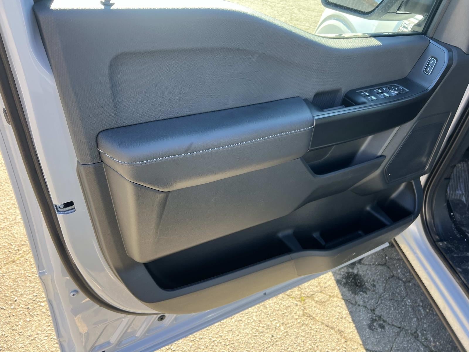 2025 Ford F-150 STX 2WD SUPERCREW 5.5' BO