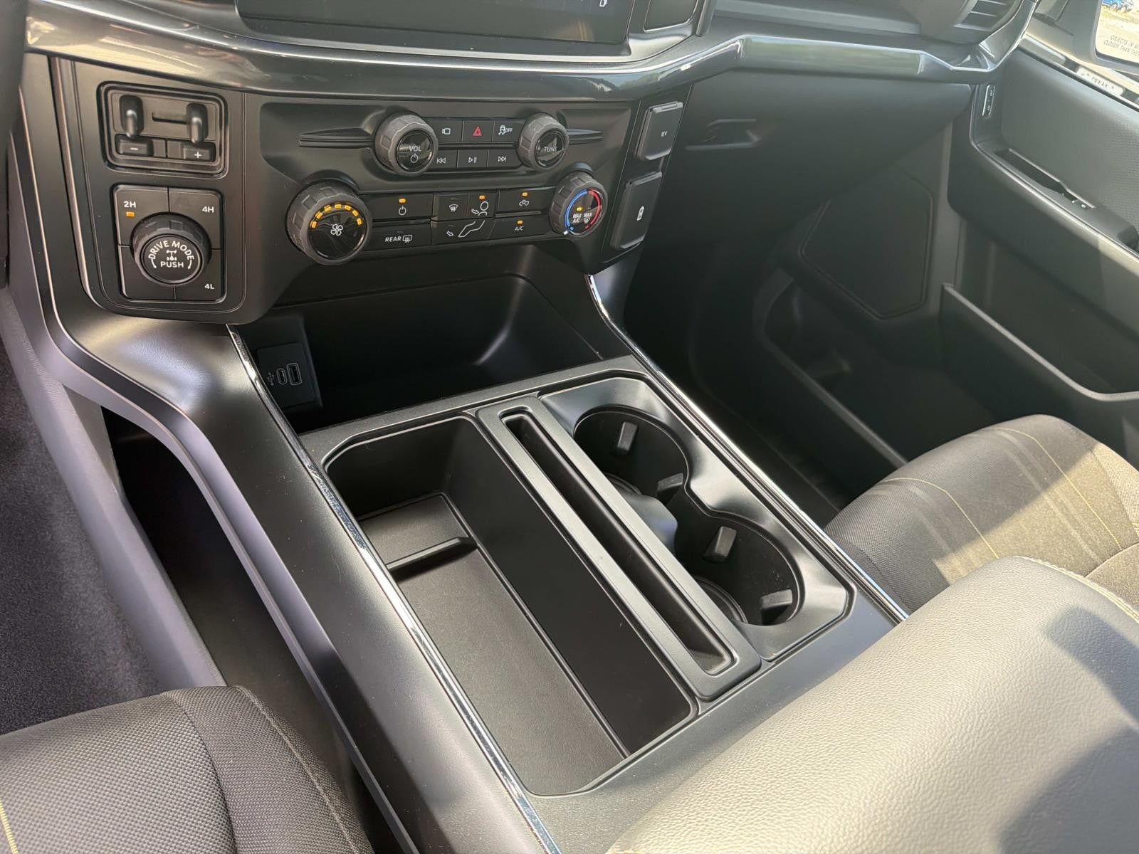 2025 Ford F-150 STX 4WD SUPERCREW 5.5' BO