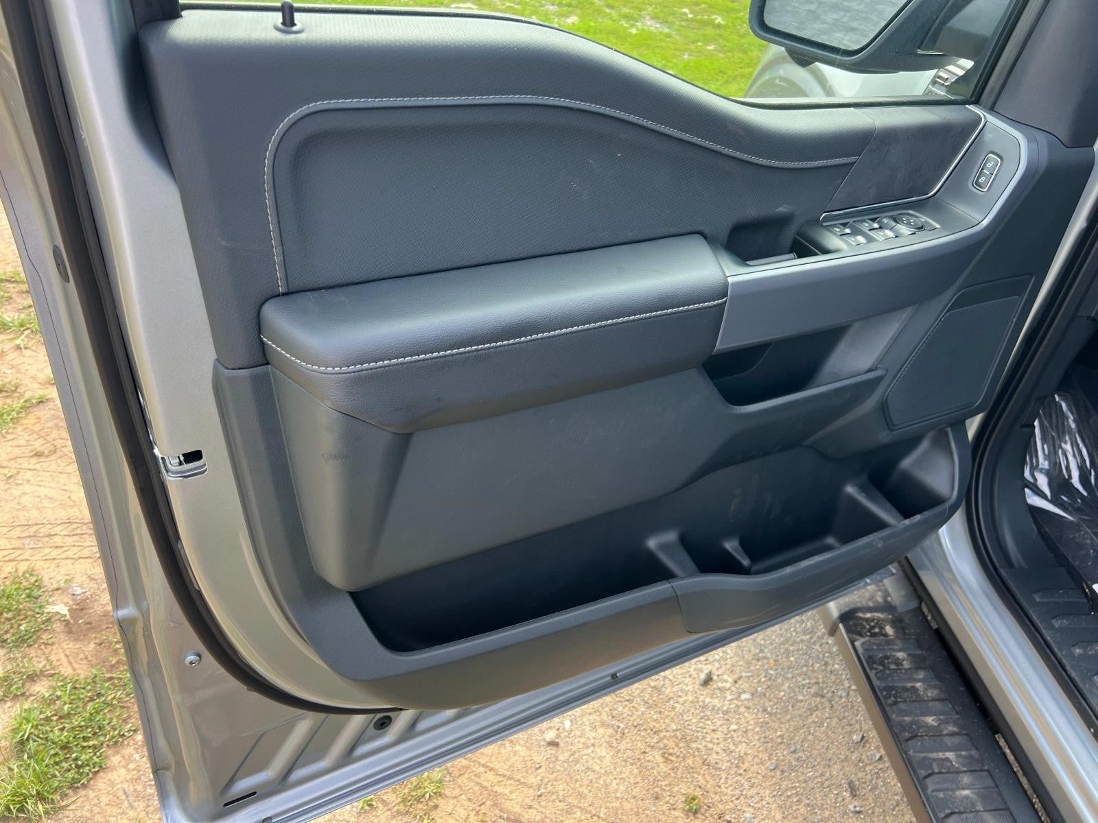 2025 Ford F-150 XLT 4WD SUPERCREW 5.5' BO