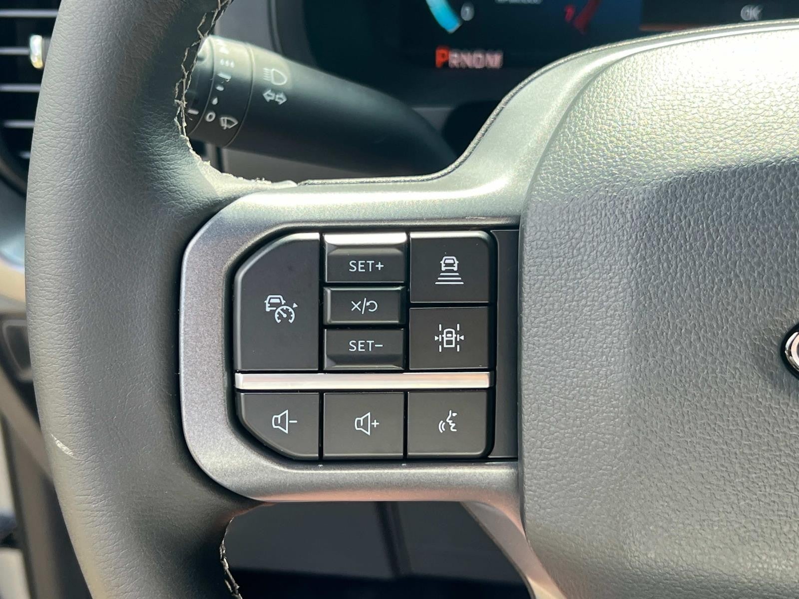 2025 Ford F-150 XLT 4WD SUPERCREW 5.5' BO