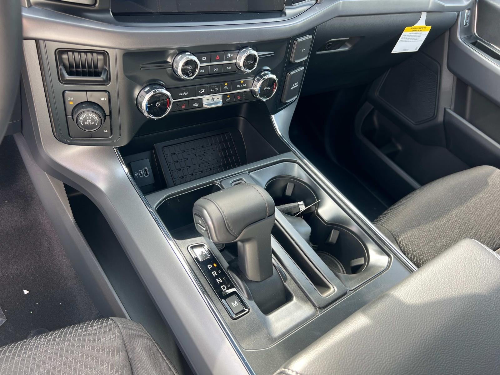 2025 Ford F-150 XLT 4WD SUPERCREW 5.5' BO