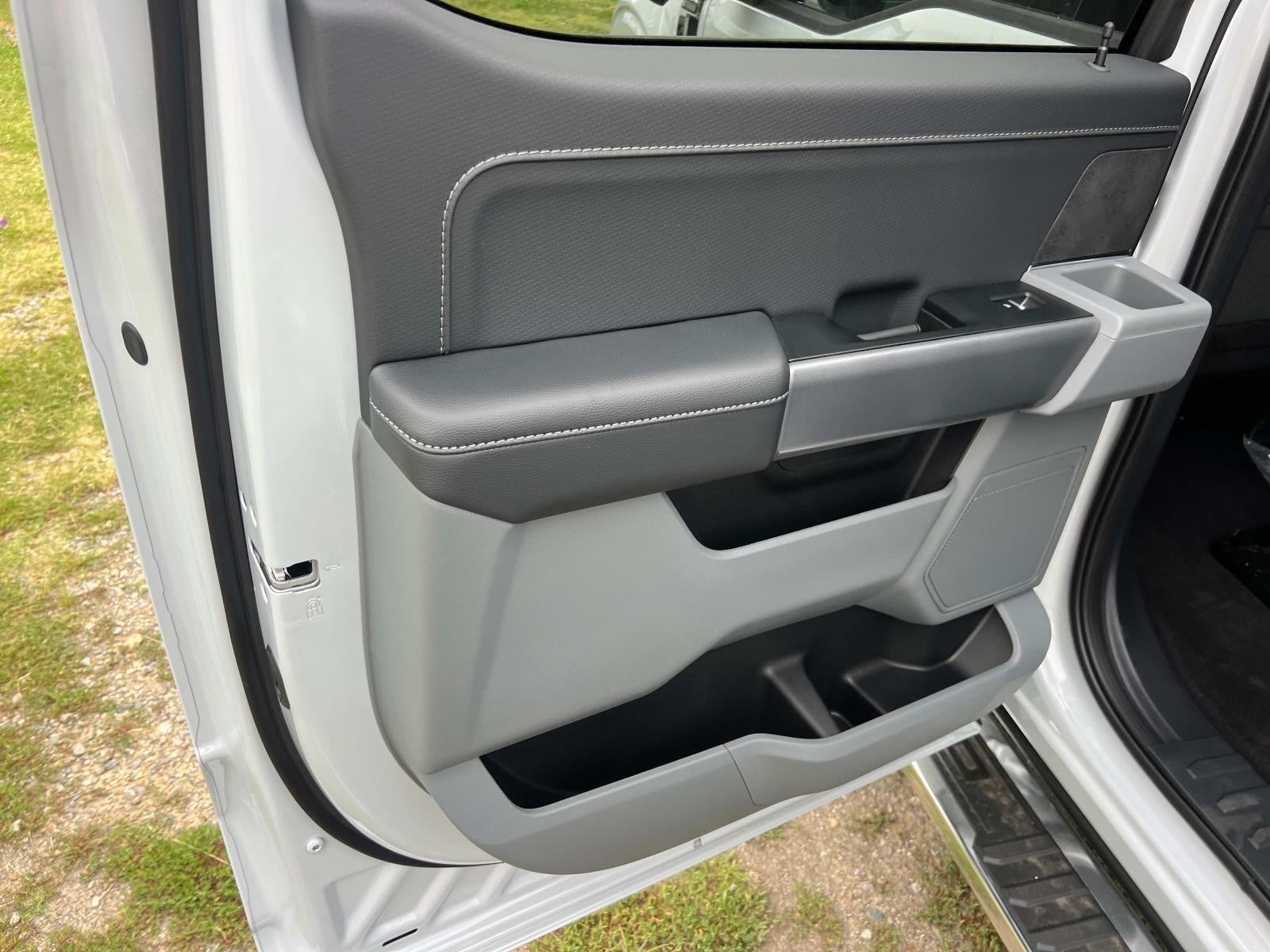 2025 Ford F-150 XLT 4WD SUPERCREW 5.5' BO