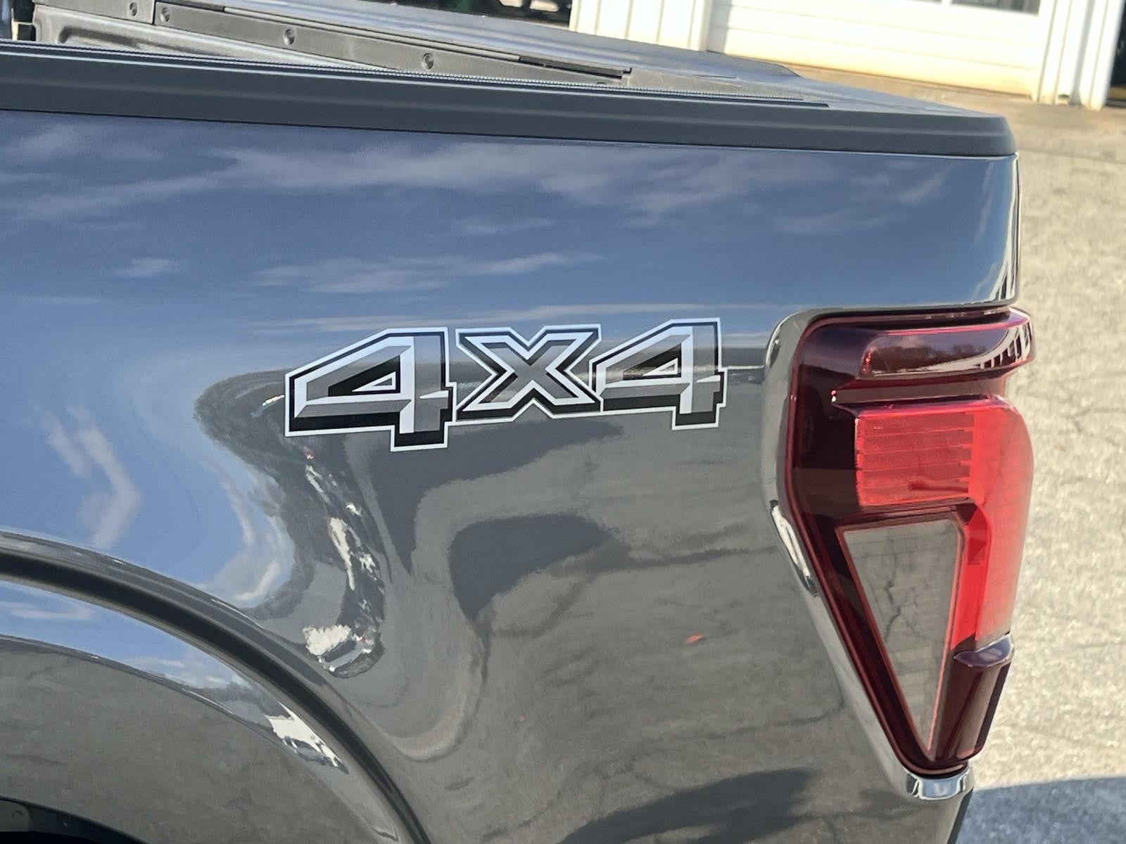 2025 Ford F-150 XLT 4WD SUPERCREW 5.5' BO