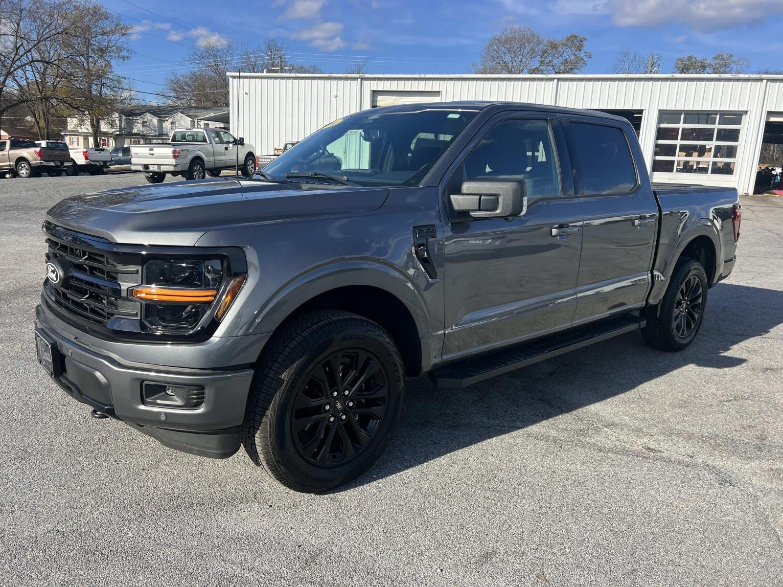 2025 Ford F-150 XLT 4WD SUPERCREW 5.5' BO