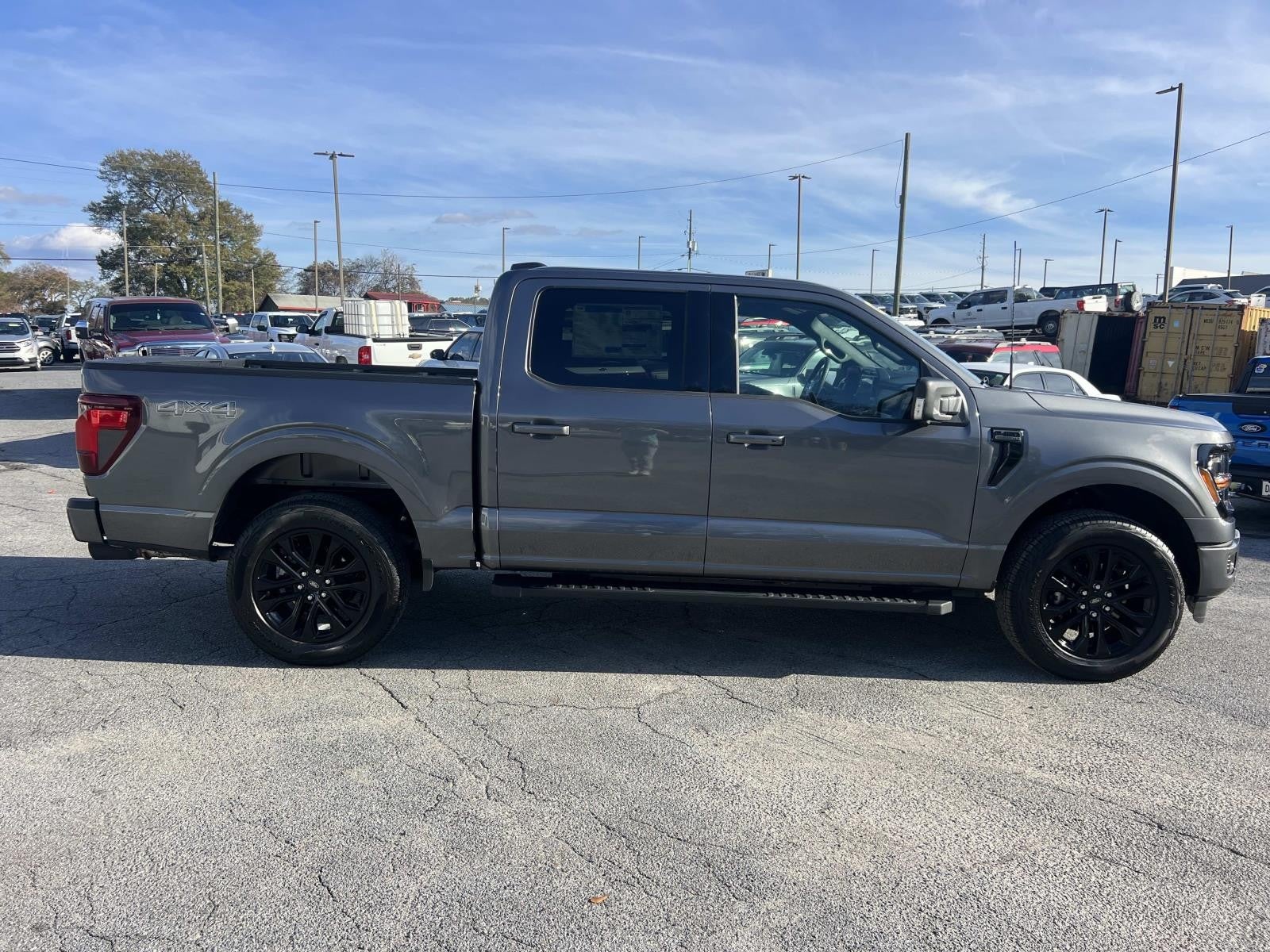 2025 Ford F-150 XLT 4WD SUPERCREW 5.5' BO