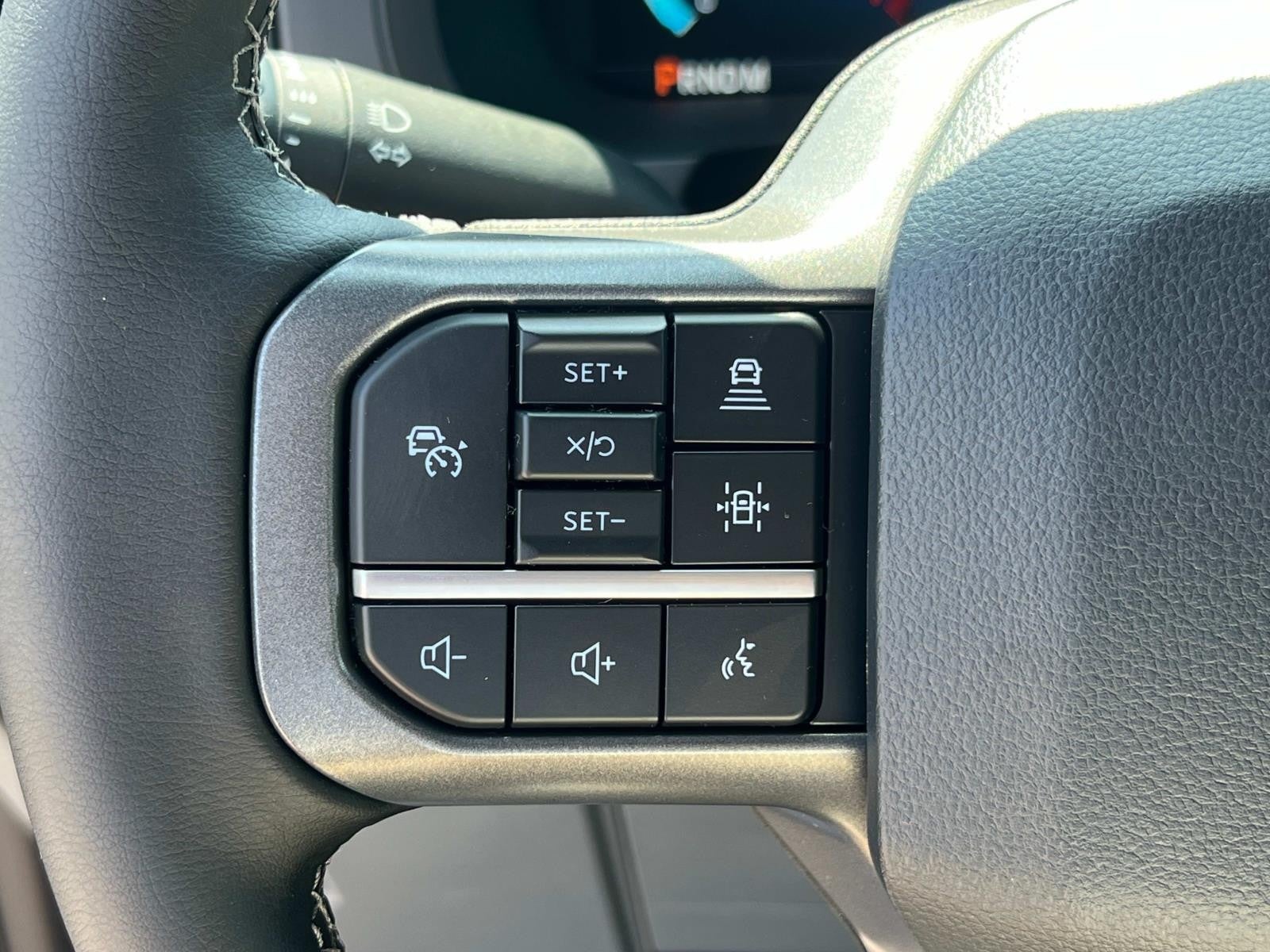 2025 Ford F-150 XLT 4WD SUPERCREW 5.5' BO