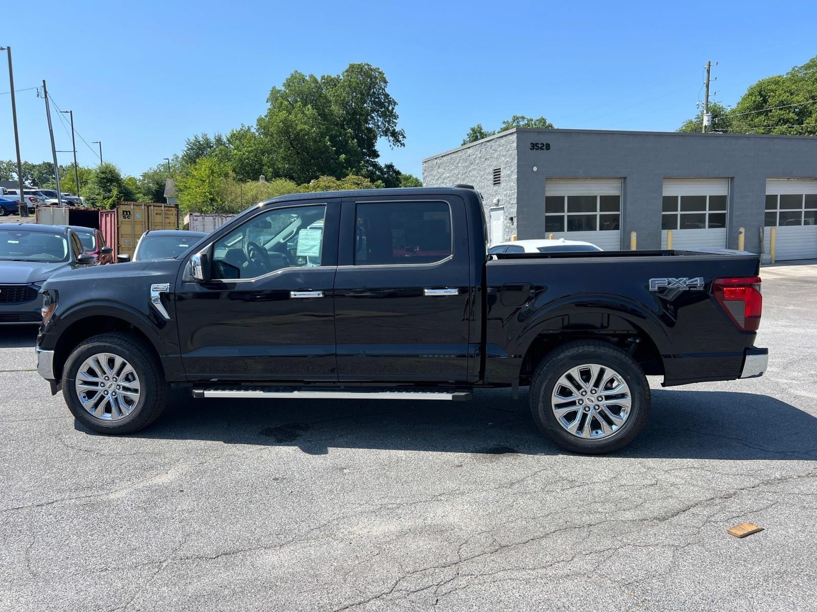 2025 Ford F-150 XLT 4WD SUPERCREW 5.5' BO