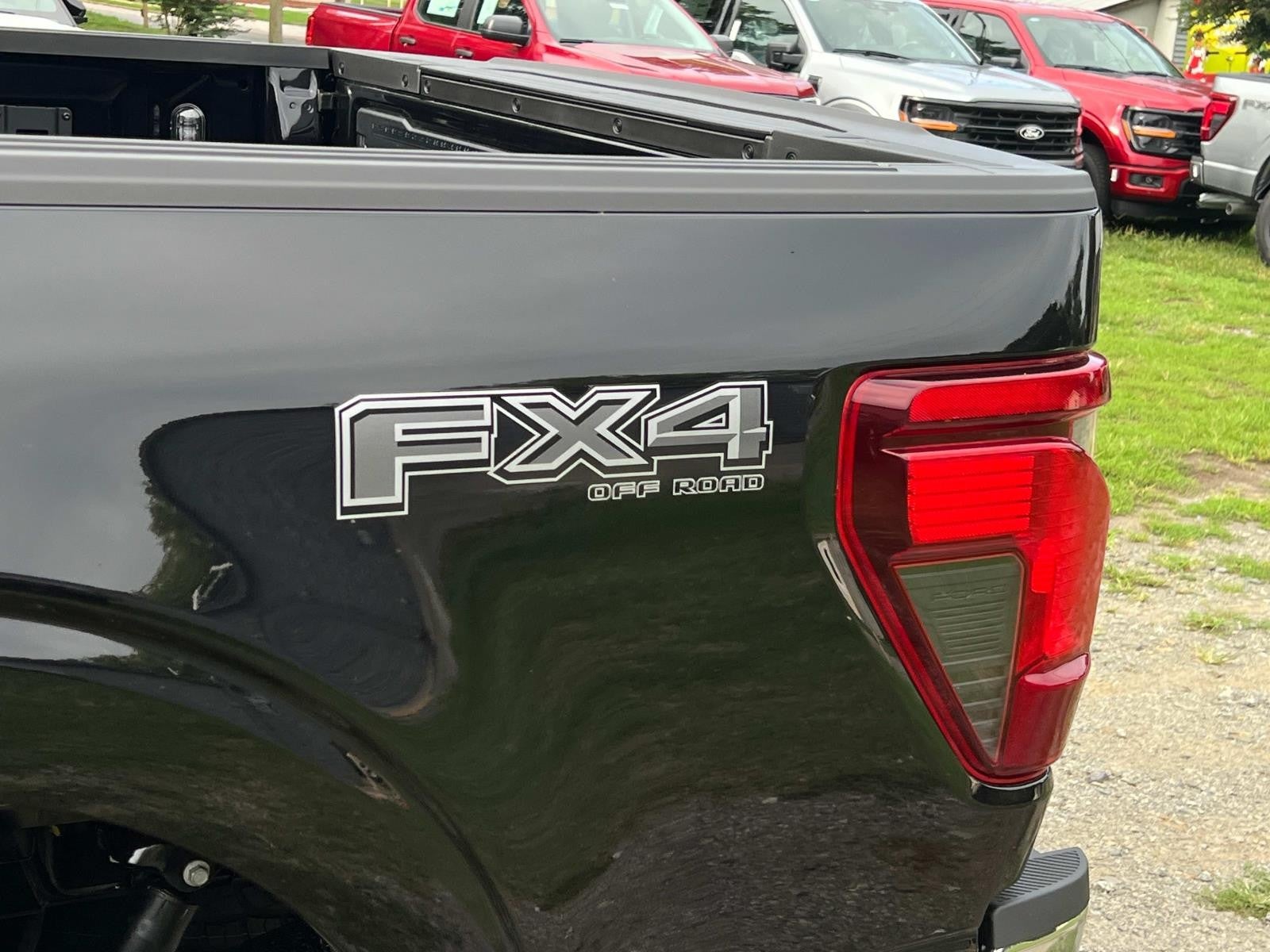 2025 Ford F-150 XLT 4WD SUPERCREW 5.5' BO