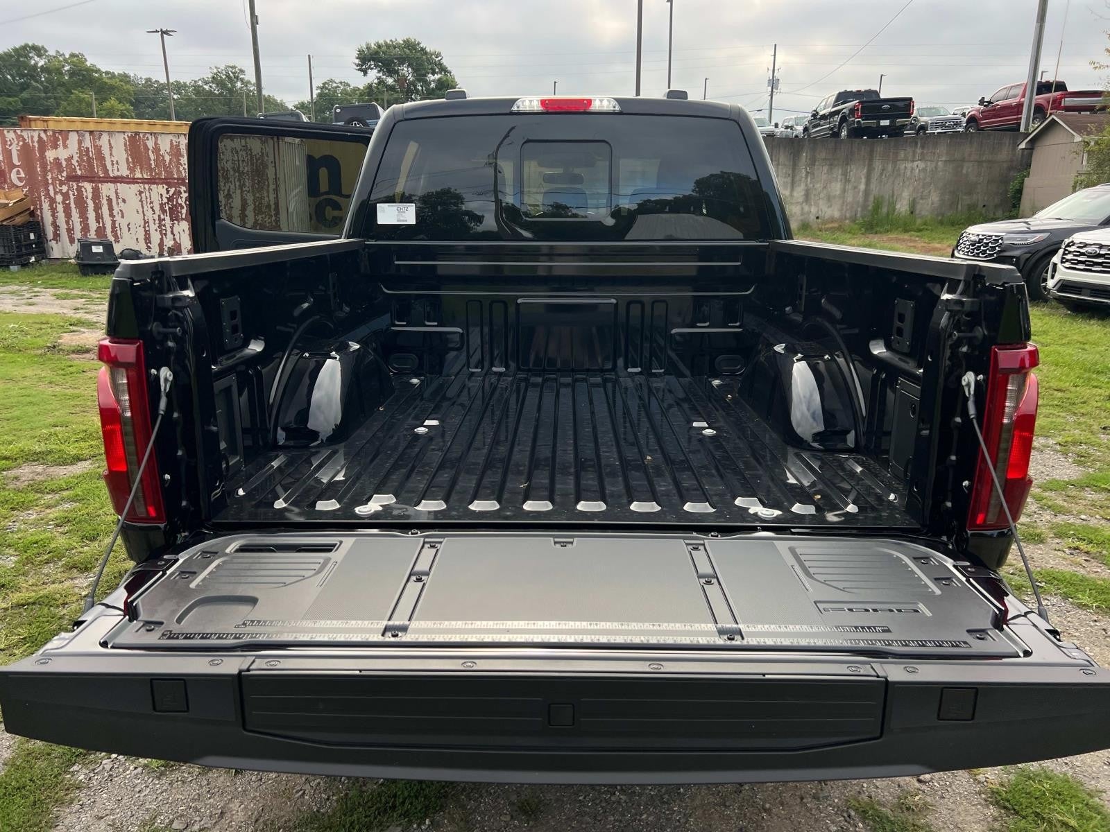 2025 Ford F-150 XLT 4WD SUPERCREW 5.5' BO