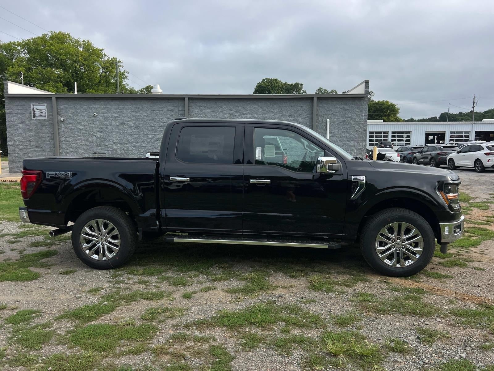 2025 Ford F-150 XLT 4WD SUPERCREW 5.5' BO