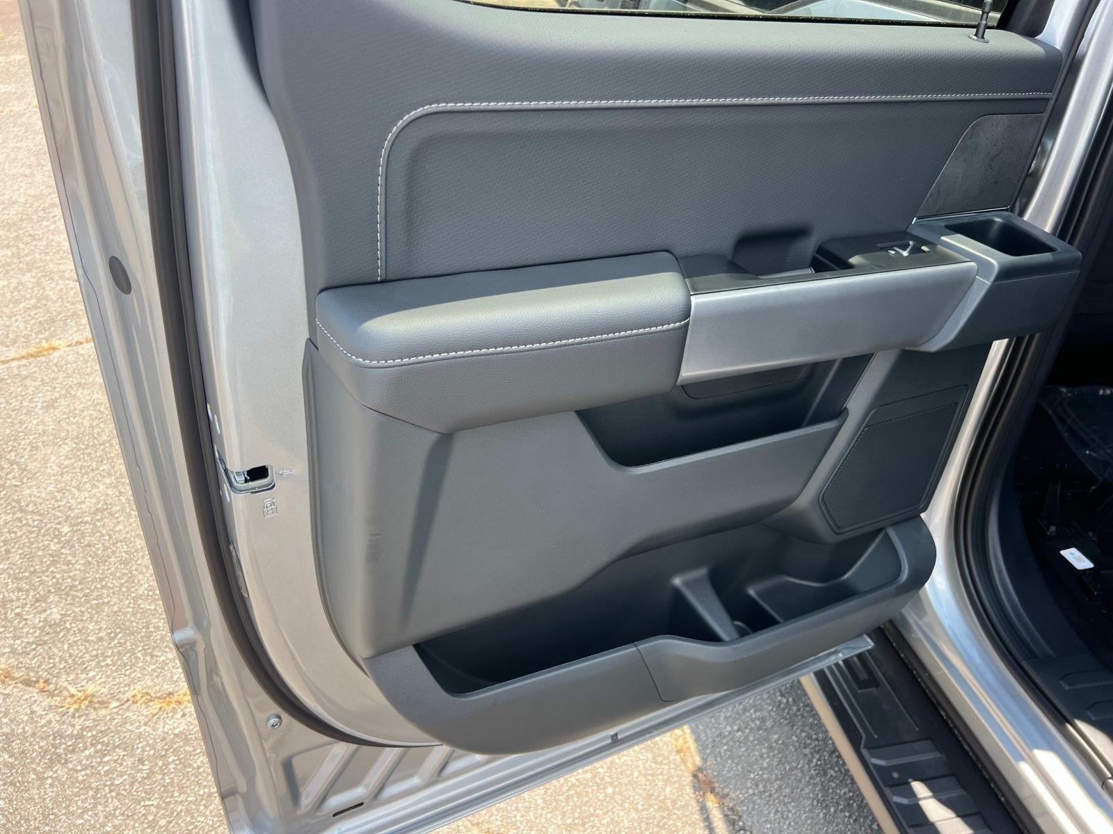 2025 Ford F-150 XLT 4WD SUPERCREW 5.5' BO