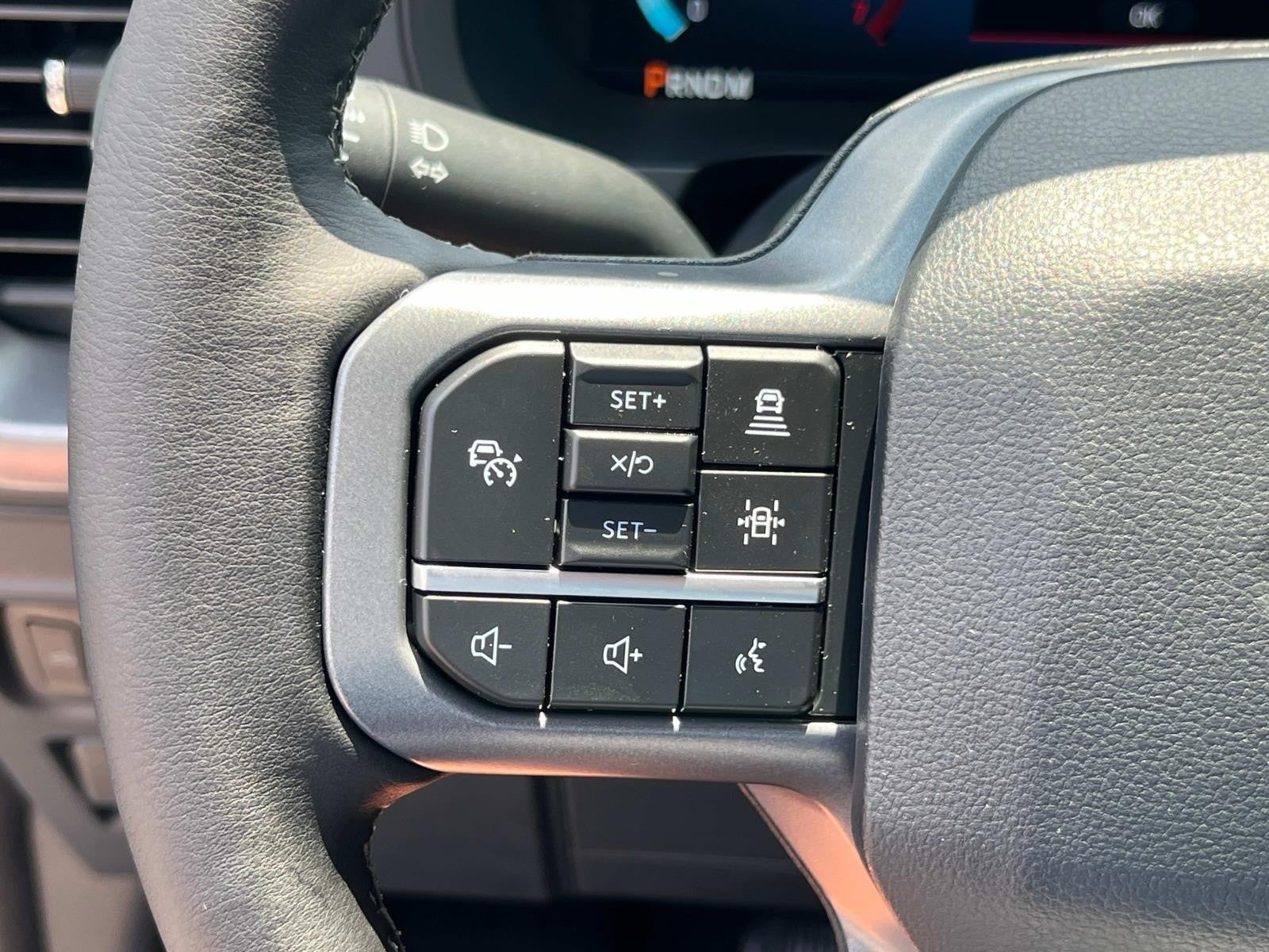 2025 Ford F-150 XLT 4WD SUPERCREW 5.5' BO